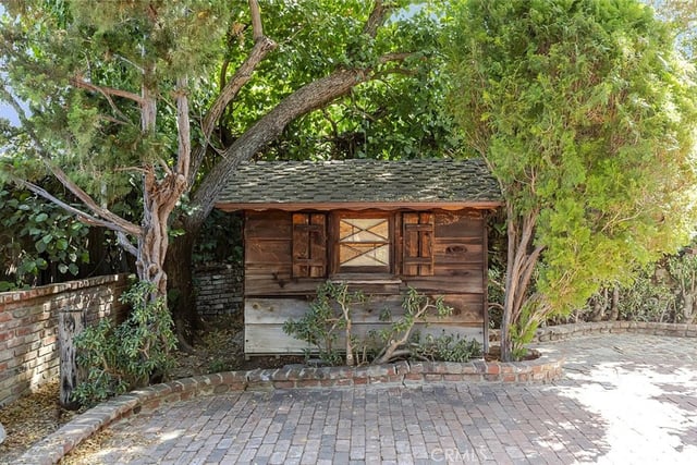 3852 Eureka Drive, Studio City, CA 91604 — photo 36 of 40