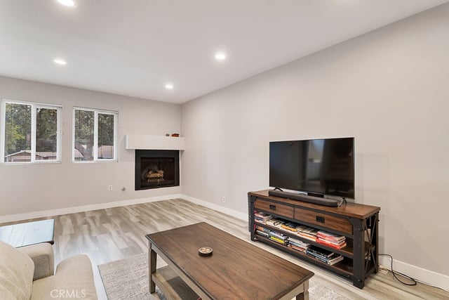 110 Jeranios Court, Thousand Oaks, CA 91362 — photo 13 of 43