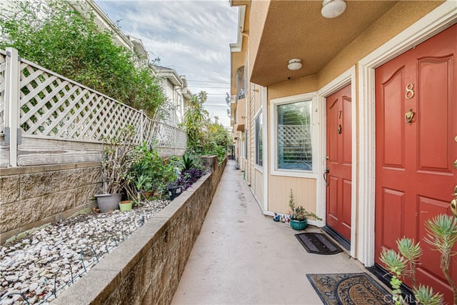 219 N Adams 8, Glendale, CA 91206 — photo 3 of 26