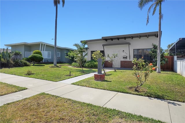 806 W 132nd, Gardena, CA 90247 — photo 3 of 35