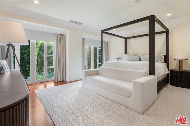 10580 Wilshire Boulevard 2, Los Angeles, CA 90024 — photo 12 of 31