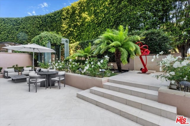 10580 Wilshire Boulevard 2, Los Angeles, CA 90024 — photo 3 of 31