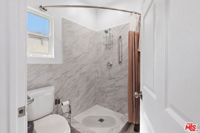 1801 W 43rd Street, Los Angeles, CA 90062 — photo 13 of 32
