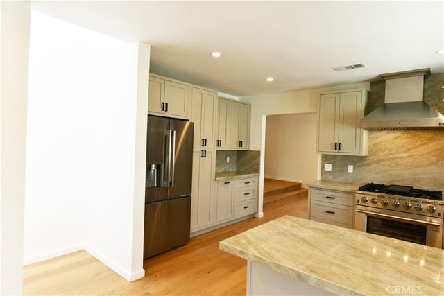292 Granada, Long Beach, CA 90803 — photo 9 of 20