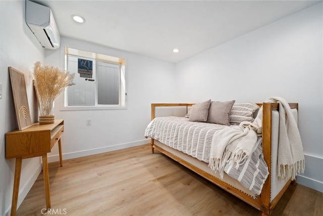 739 W 2nd, San Pedro, CA 90731 — photo 14 of 25