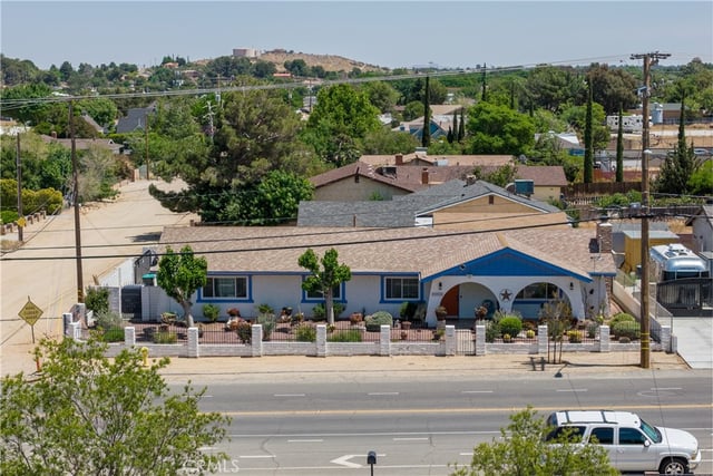 41860 55th W, Quartz Hill, CA 93536 — photo 5 of 26