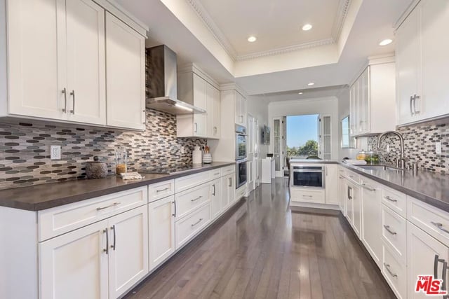 10112 EMPYREAN Way 204, Los Angeles, CA 90067 — photo 14 of 33
