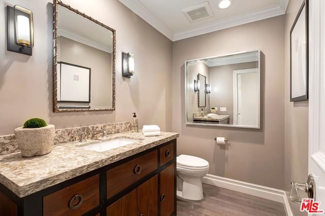 10112 EMPYREAN Way 204, Los Angeles, CA 90067 — photo 8 of 33