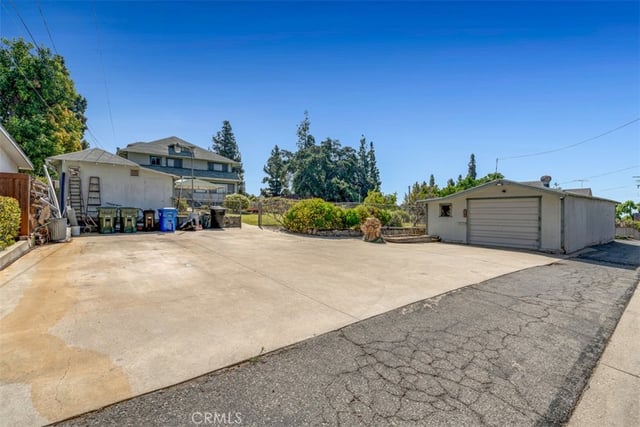 425 N Canyon, Monrovia, CA 91016 — photo 11 of 30