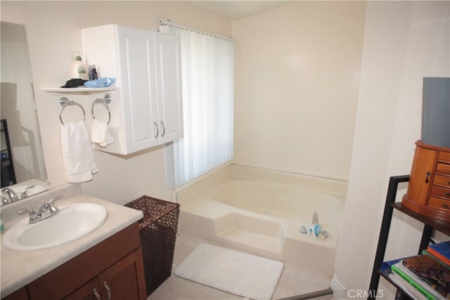 27502 Amethyst, Castaic, CA 91384 — photo 13 of 23