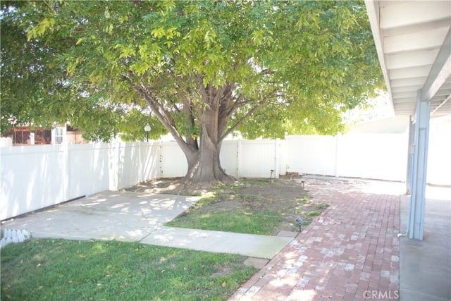 27502 Amethyst, Castaic, CA 91384 — photo 20 of 23