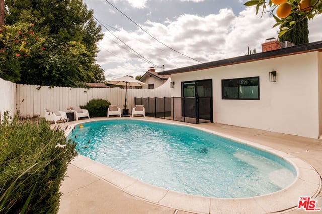 23262 Ostronic Drive, Woodland Hills, CA 91367 — photo 37 of 40