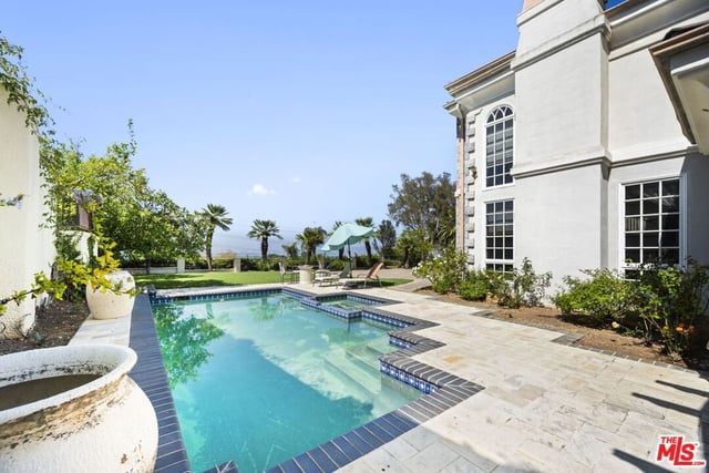 14330 Mulholland Drive, Los Angeles, CA 90077 — photo 23 of 32