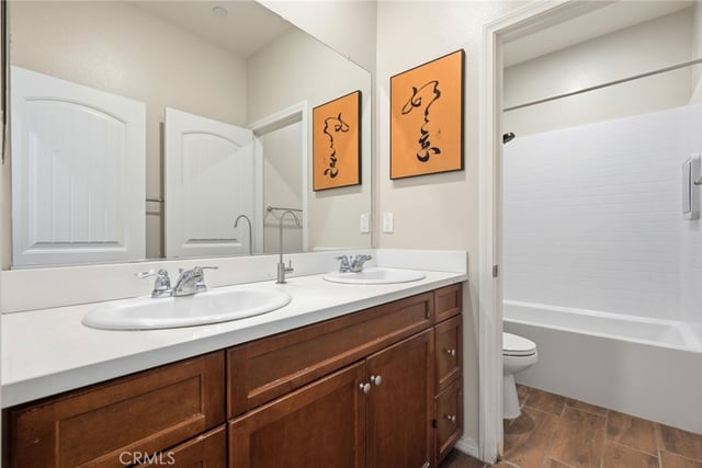 24208 Via Perla, Valencia, CA 91354 — photo 18 of 48