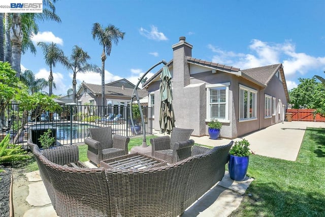 1660 Albani Pl, Brentwood, CA 94513 — photo 8 of 47