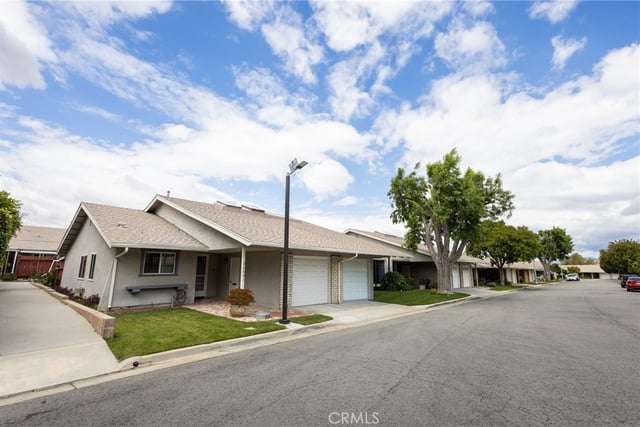26801 Circle Of The Oaks, Newhall, CA 91321 — photo 18 of 25