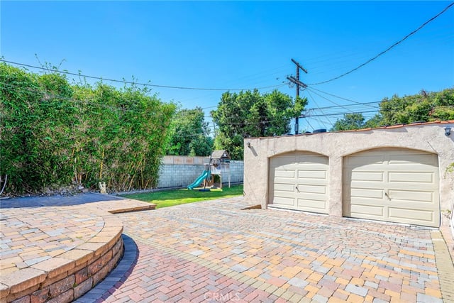 1617 W 80th Street, Los Angeles, CA 90047 — photo 23 of 25