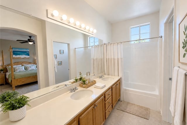 292 Edgemire Lane, Simi Valley, CA 93065 — photo 15 of 40