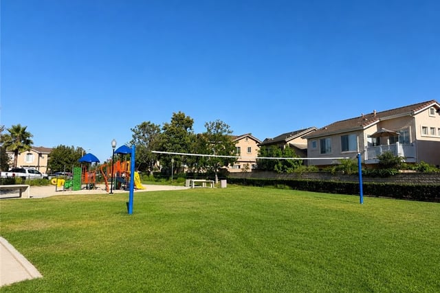 292 Edgemire Lane, Simi Valley, CA 93065 — photo 37 of 40