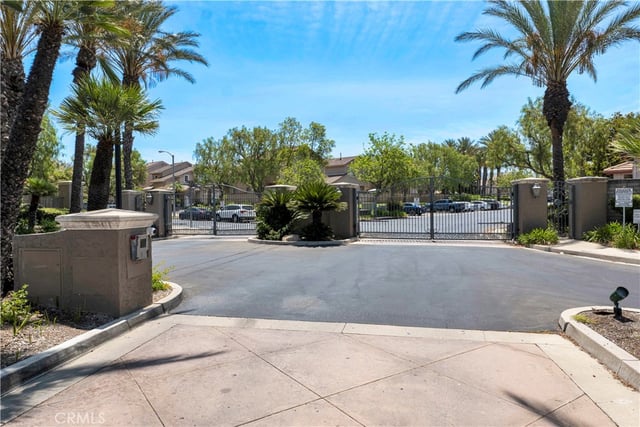 292 Edgemire Lane, Simi Valley, CA 93065 — photo 38 of 40