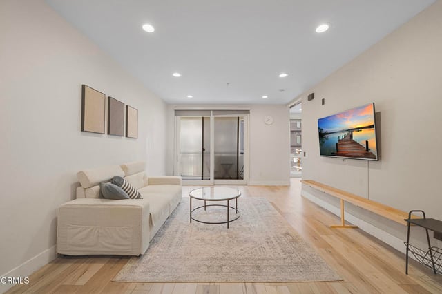 1234 Wilshire Boulevard 330, Los Angeles, CA 90017 — photo 11 of 27