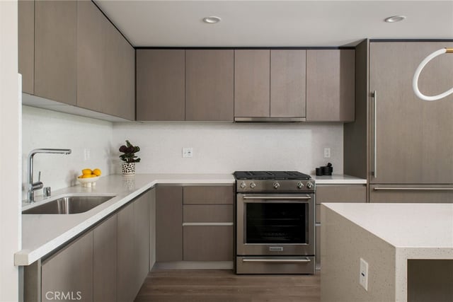 380 Cordova Street 413, Pasadena, CA 91101 — photo 4 of 24
