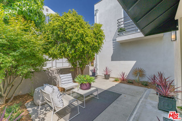 2348 Ewing Street, Los Angeles, CA 90039 — photo 5 of 30