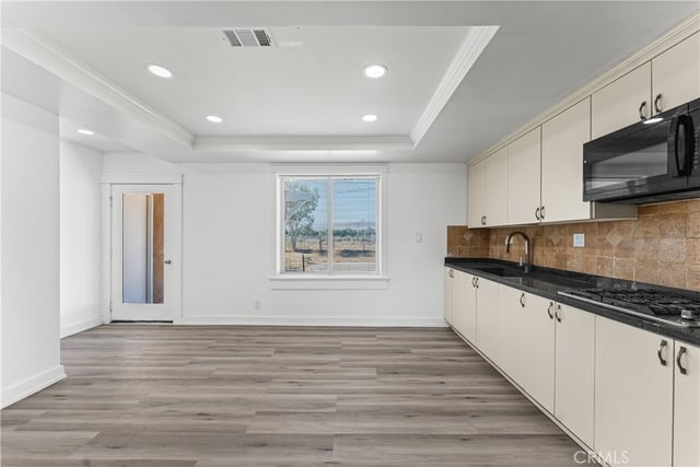 232 E Avenue P5, Palmdale, CA 93550 — photo 13 of 33