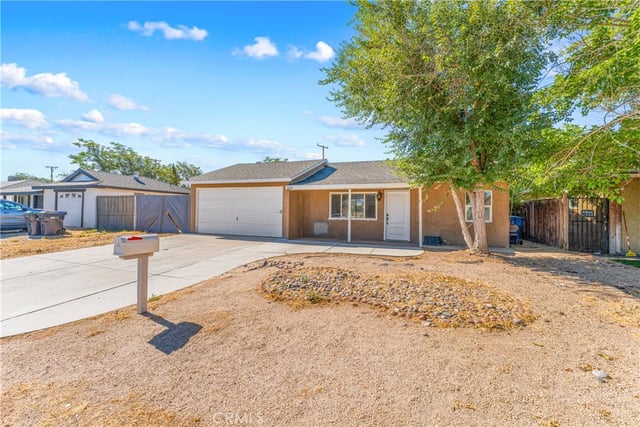 232 E Avenue P5, Palmdale, CA 93550 — photo 3 of 33