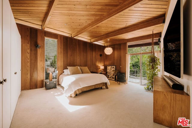 630 Hightree Road, Santa Monica, CA 90402 — photo 15 of 31