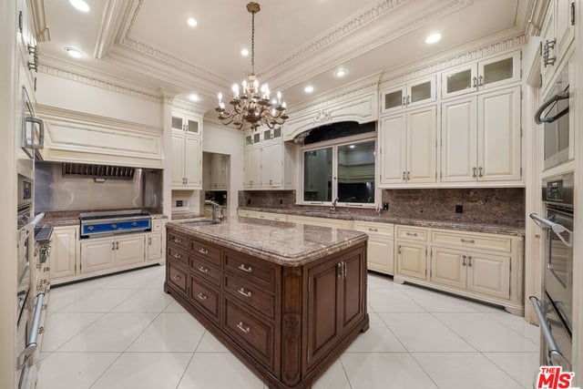 1700 Green Acres Drive, Beverly Hills, CA 90210 — photo 9 of 26