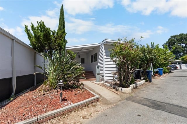 4201 Topanga Canyon Boulevard 171, Woodland Hills, CA 91364 — photo 3 of 21