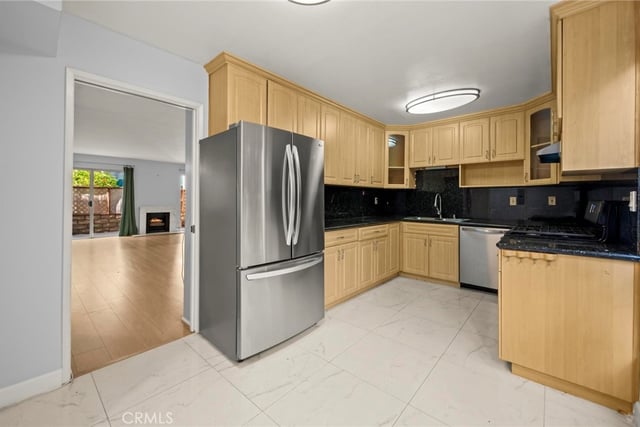 5115 Kester 7, Sherman Oaks, CA 91403 — photo 11 of 45