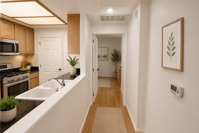 1516 Hi Point 102, Los Angeles, CA 90035 — photo 6 of 9