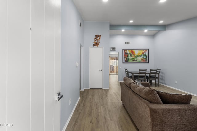 39107 Village 39, Camarillo, CA 93012 — photo 5 of 27