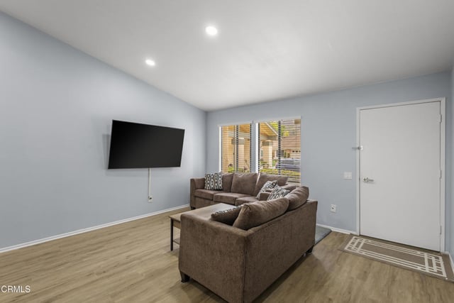 39107 Village 39, Camarillo, CA 93012 — photo 7 of 27