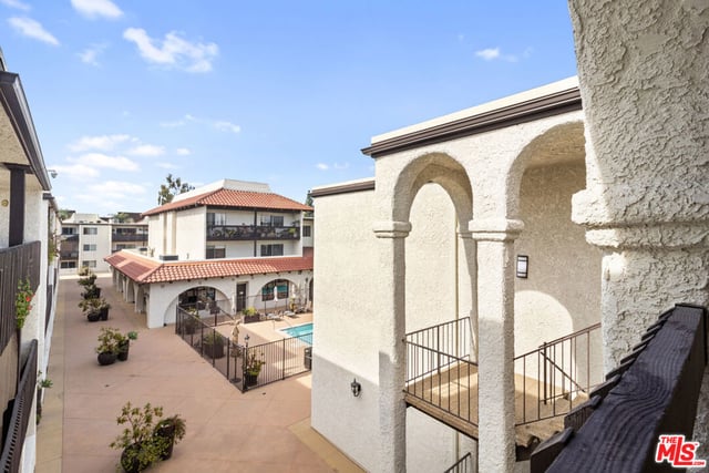 5334 Lindley Avenue 340, Encino, CA 91316 — photo 4 of 17