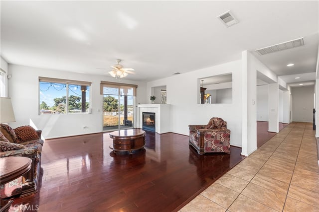658 E Lago Lindo Rd, Palmdale, CA 93550 — photo 25 of 73