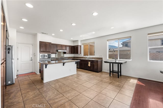 658 E Lago Lindo Rd, Palmdale, CA 93550 — photo 30 of 73
