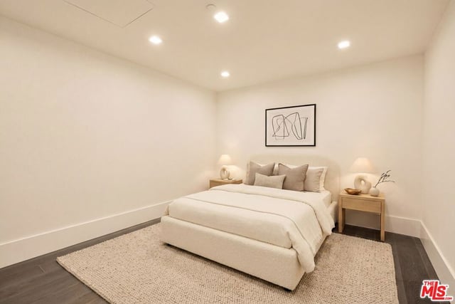 2700 Woodstock Road, Los Angeles, CA 90046 — photo 37 of 54