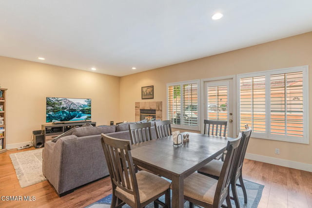 5200 White Oak Avenue 30, Encino, CA 91316 — photo 3 of 27