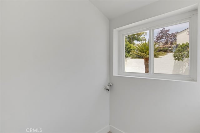8330 Outland View Drive, Sun Valley, CA 91352 — photo 8 of 34