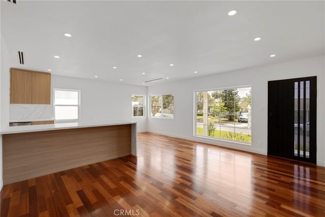 8330 Outland View Drive, Sun Valley, CA 91352 — photo 5 of 34