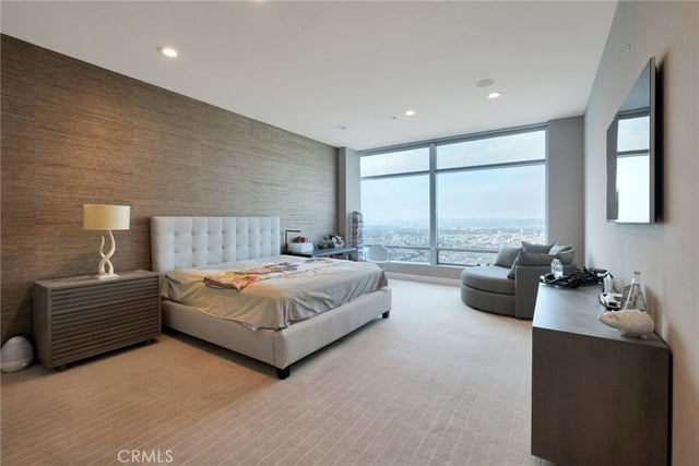 900 W Olympic Boulevard 45F, Los Angeles, CA 90015 — photo 14 of 37