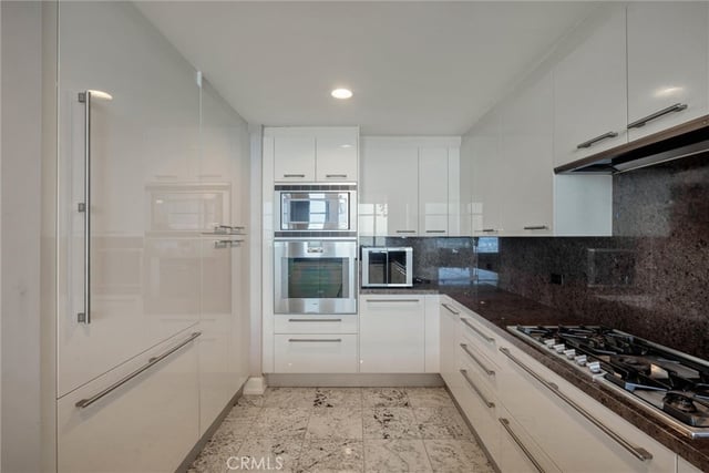 900 W Olympic Boulevard 45F, Los Angeles, CA 90015 — photo 6 of 37