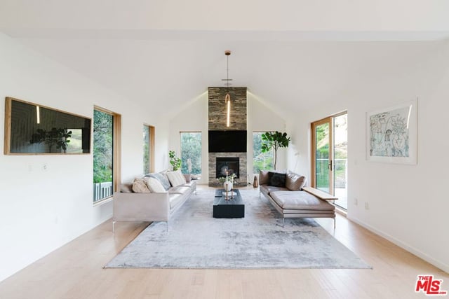 10110 Cielo Drive, Beverly Hills, CA 90210 — photo 3 of 19