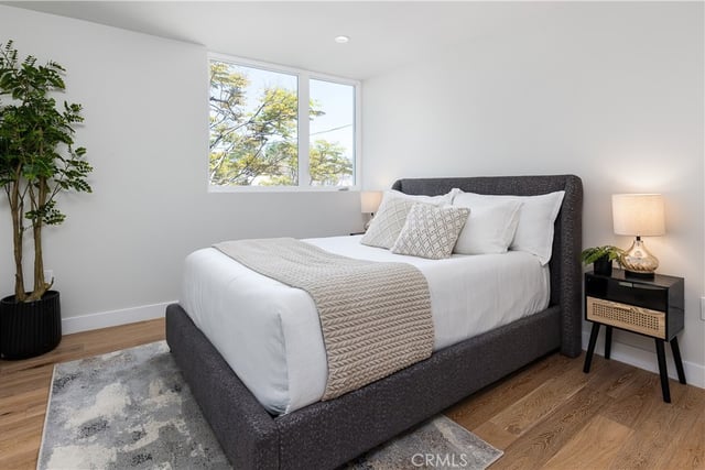 2822 Rowena, Silver Lake, CA 90039 — photo 11 of 16