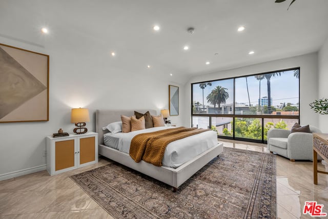125 N GALE Drive 306, Beverly Hills, CA 90211 — photo 7 of 14