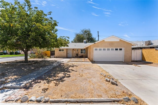 45303 6th Street E, Lancaster, CA 93535 — photo 3 of 41