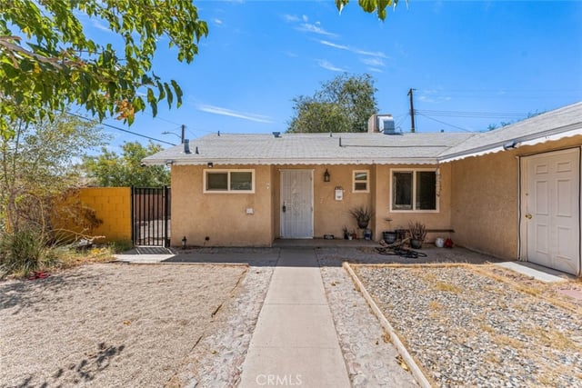 45303 6th Street E, Lancaster, CA 93535 — photo 5 of 41